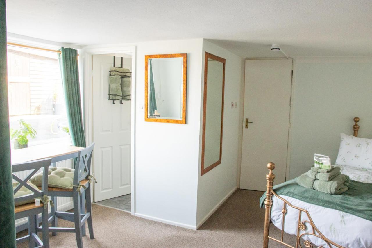 B'S Place Guest House Paignton Luaran gambar